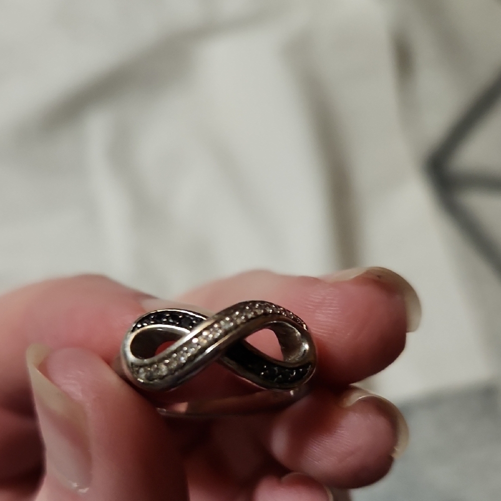 Kays Jewelry Brand... Elegant .925 Silver Infinity Ring - Picture 6 of 6